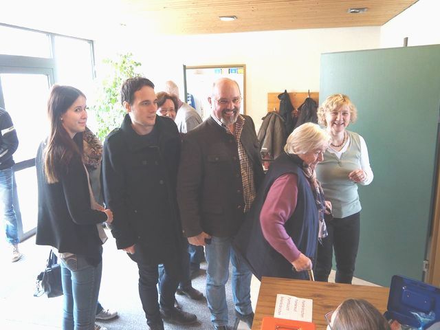 Besuchergruppe nach dem Essen