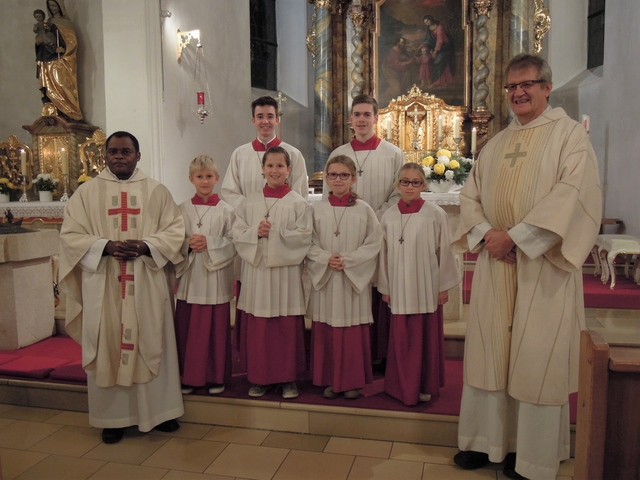 Geistliche u. Messdiener